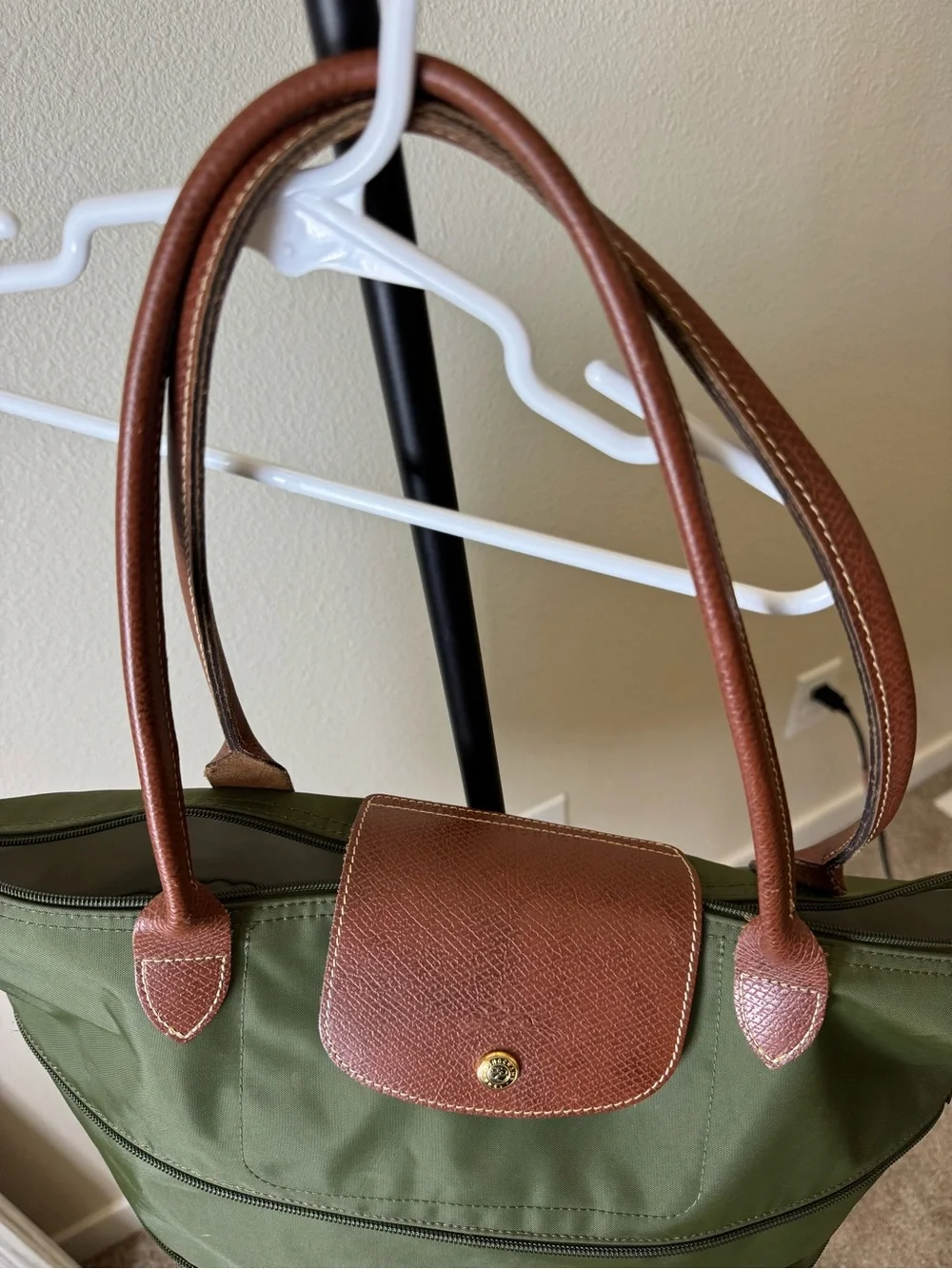 Longchamp Le Pliage Expandable Tote In olive green